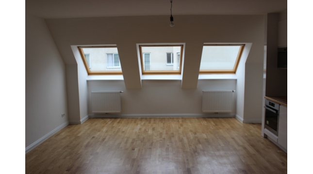 Echt schön saniert 3 zimmer im dachgeschoss