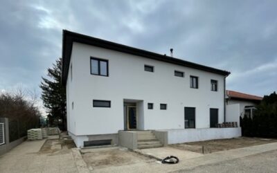 GROSSZÜGIGE VILLA FÜR GEHOBENE ANSPRÜCHE!