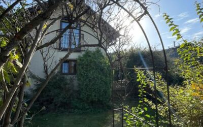 LAAERBERG, Kleingartenhaus auf Doppelparzelle!