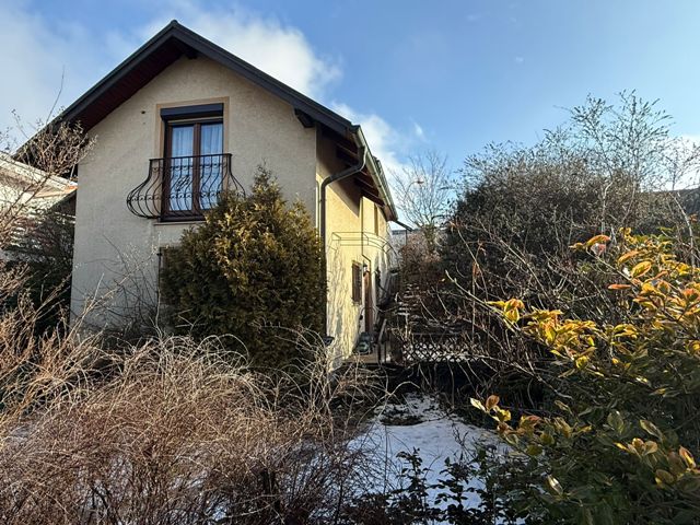 KLEINGARTENHAUS in U-Bahn-Nähe