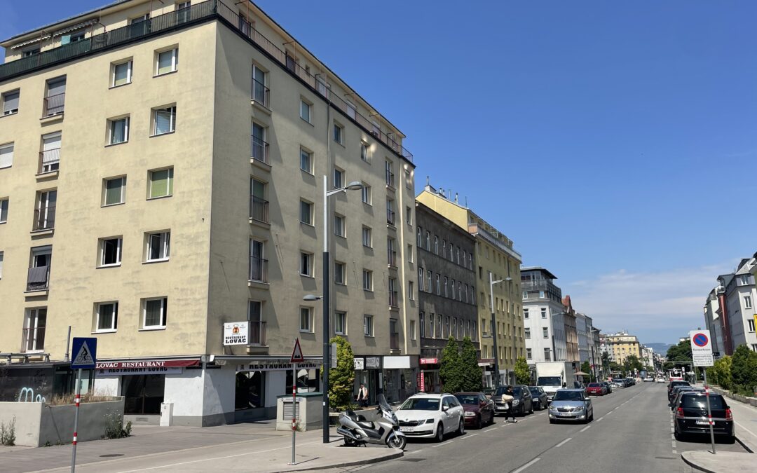 2 ZIMMER IN BELIEBTER LAGE MIT U-BAHN-ANBINDUNG!