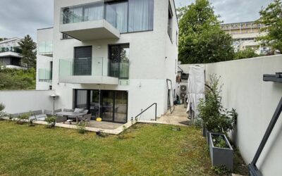 LUXUS Doppelhaushälfte in VILLEN GEGEND!
