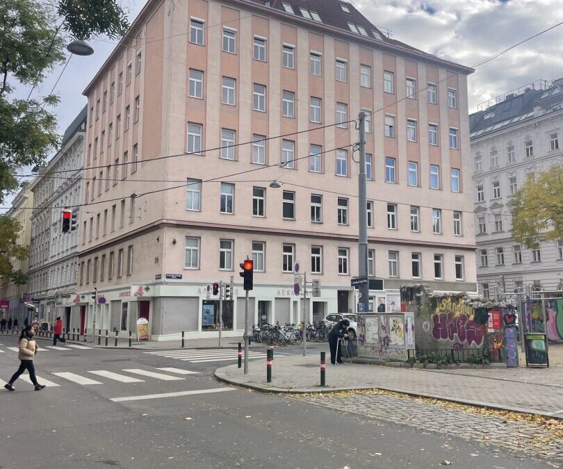 ALTBAUWOHNUNG MIT VIEL POTENZIAL IN 1030 WIEN!